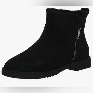 UGG ROMELY ZIP SUEDE BLACK BOOT